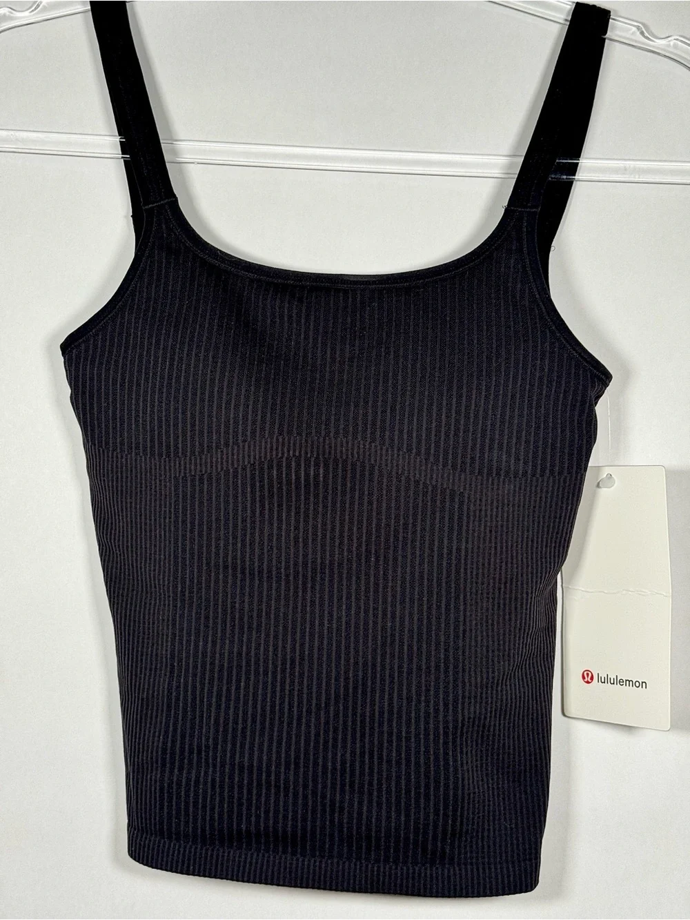 Lululemon NWT Ebb to Street Scoop-Neck Cropped Tank Top Black Bra B/C Size 4 - Picture 2 of 7